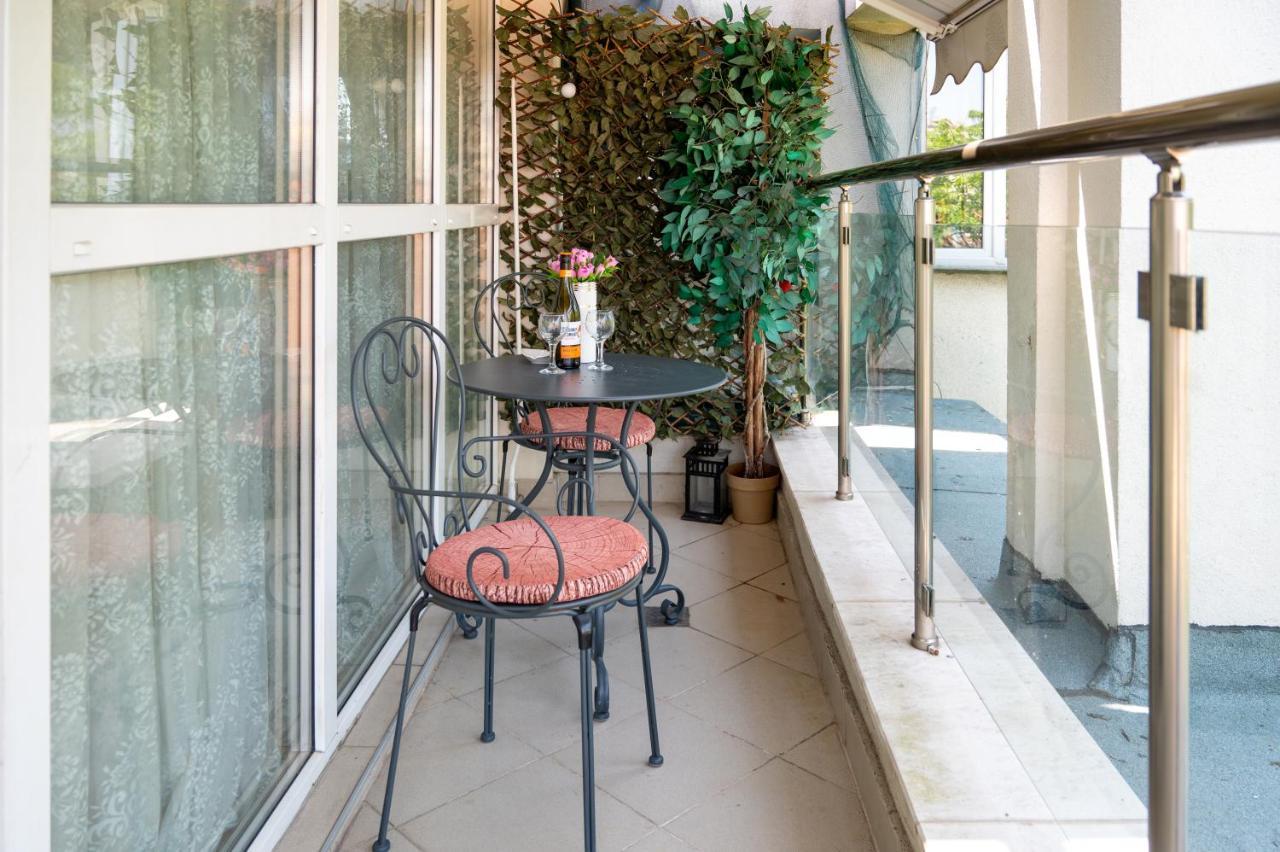 Sunny Studio With A View In Top Center Sofie Exteriér fotografie